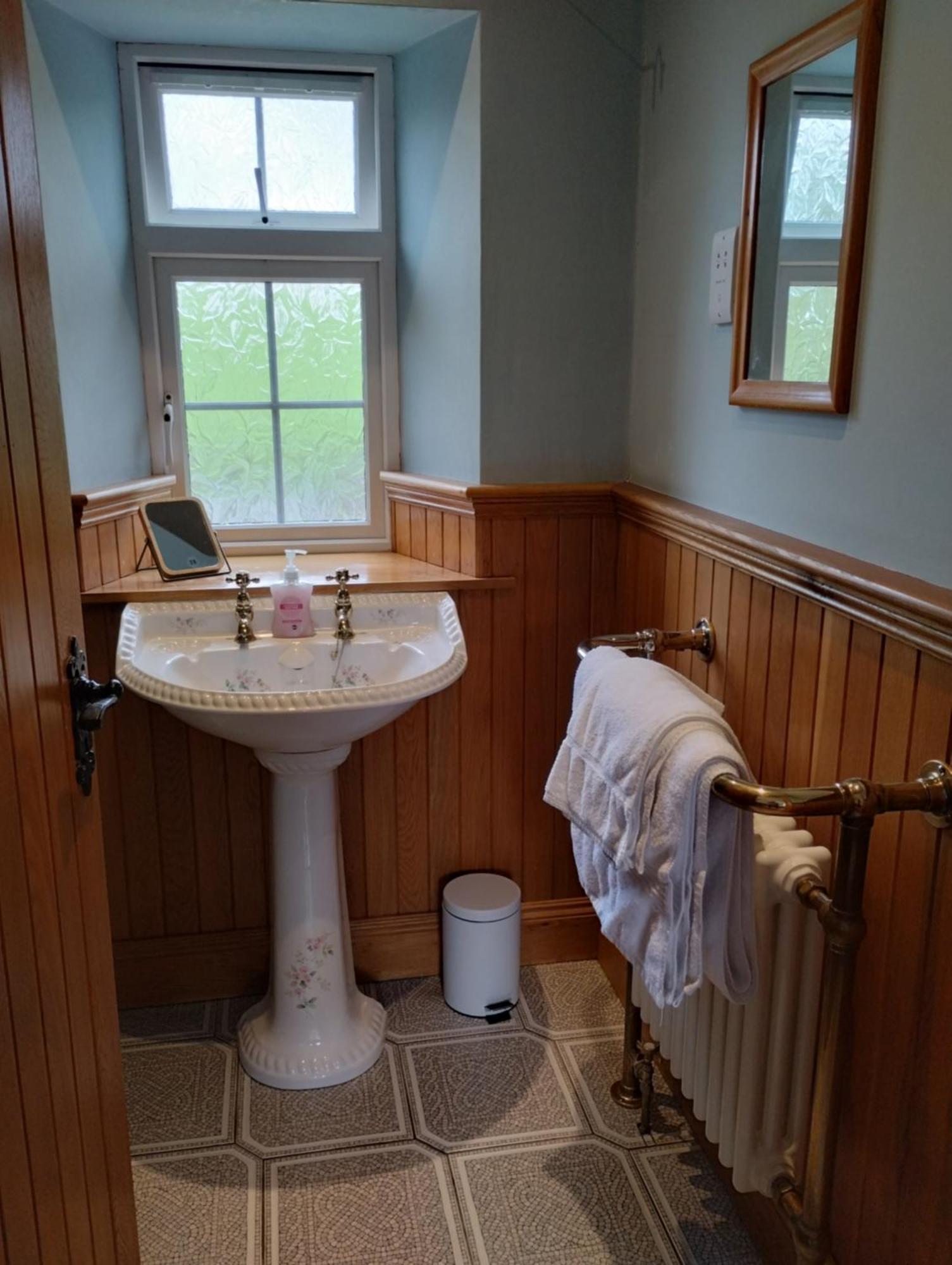 Rossclare Lodge Енискилен Екстериор снимка